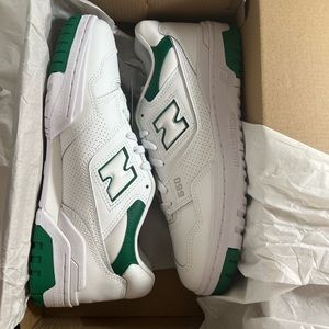 NWT - Men’s New Balance Sneaker 550 Size 8.5Mens White/Green